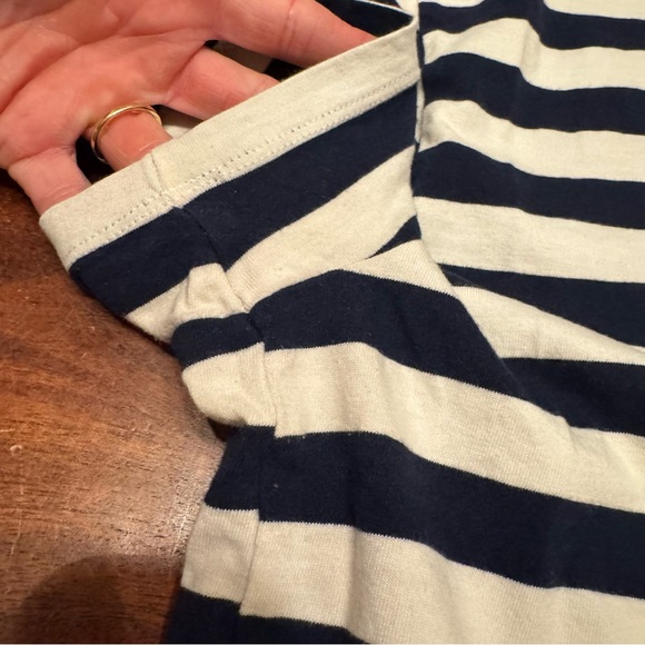 Everlane Box Tee - Picture 7 of 9